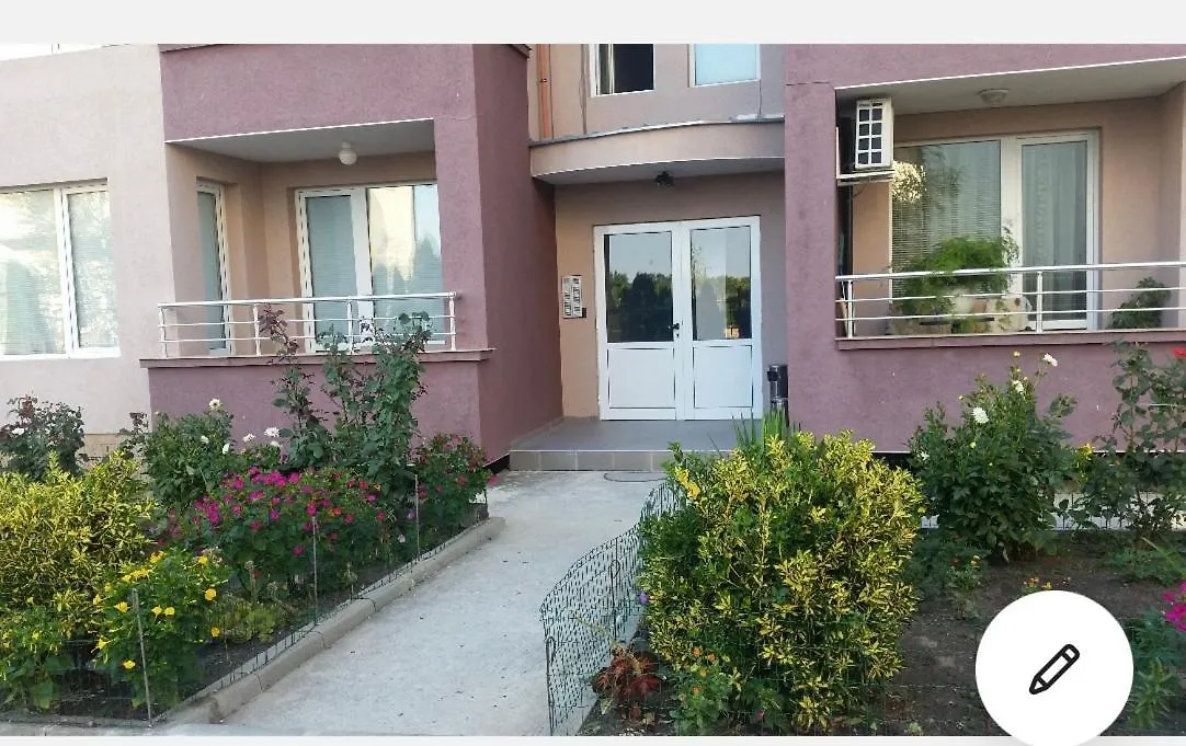 Dimitrov Apartments 布尔加斯